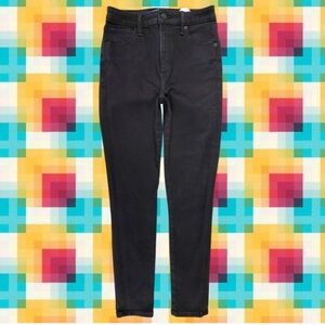 ABERCROMBIE AND FITCH HIGH RISE SKINNY JEANS